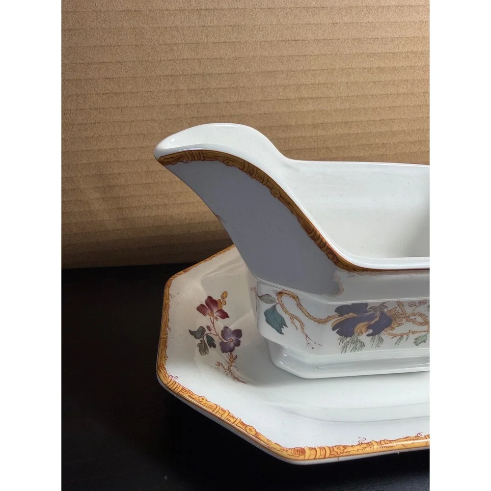 Wedgwood Devon Rose Chinoiserie Gravy Boat Underplate England Floral Bone China